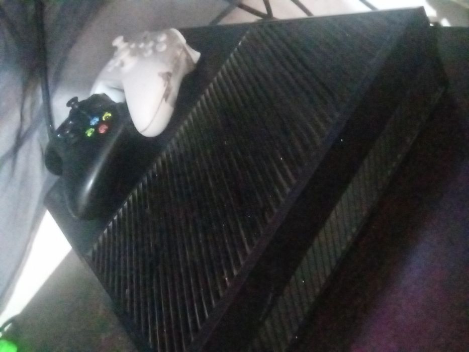 Vând sau schimb Xbox one