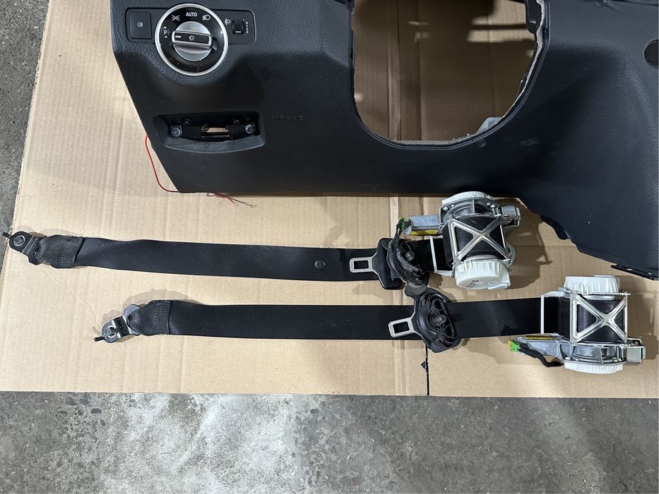 Kit airbag Mercedes GLK : Plansa bord / Centuri / Airbaguri