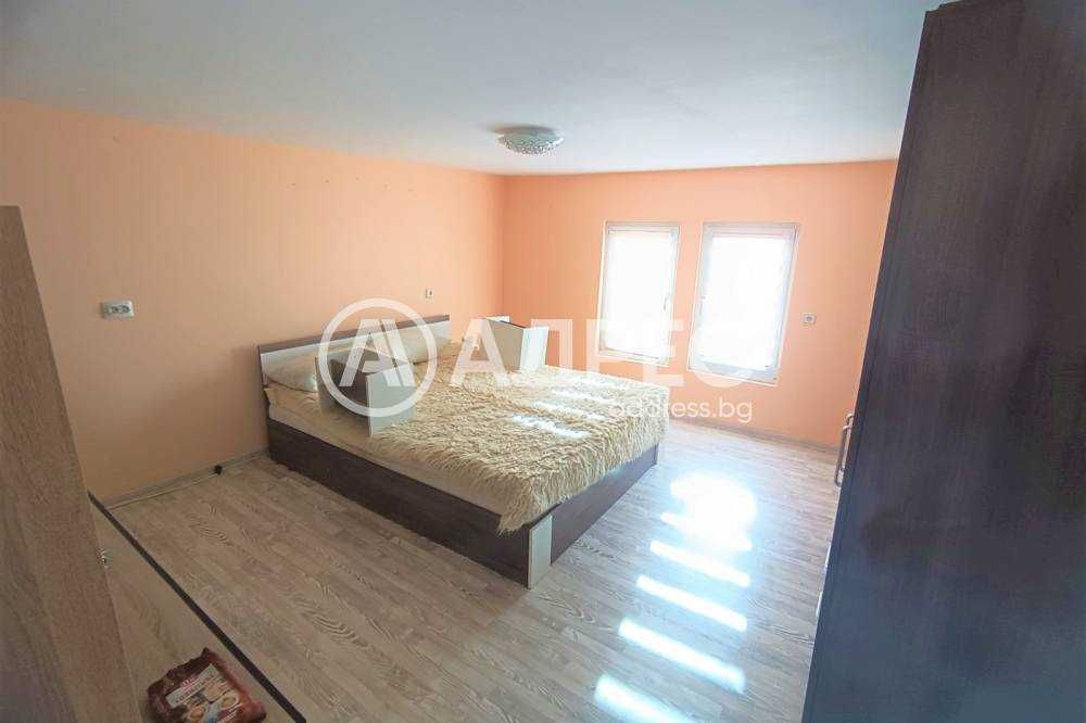 Продава се къща!