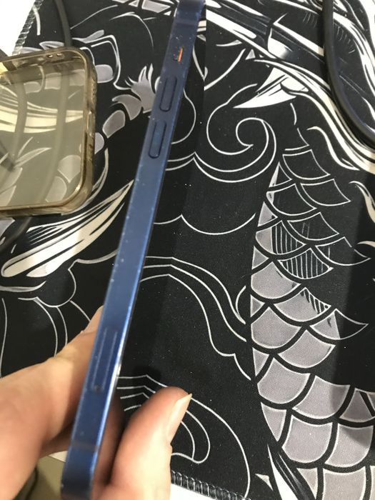 Продам айфон 12 Iphone 12