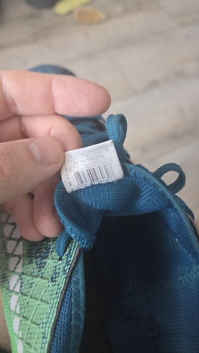 Adidasi sport pentru fotbal 43