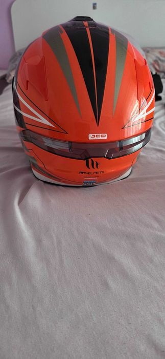 Каска MT Helmets
