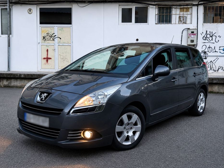 PEUGEOT 5008 2011 — imagine 3