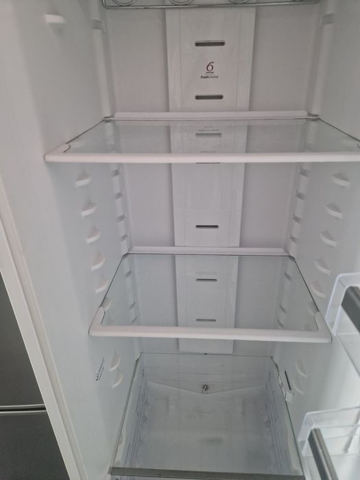 Хладилник Whirlpool A++ No Frost 370 литра