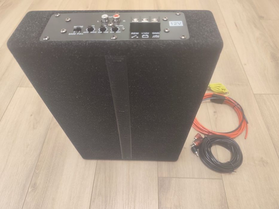 Активен субуфер за автомобил