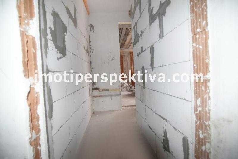 Продава се Тристаен апартамент в Пловдив, Кючук Париж - 106 кв.м за 1280 €/кв.м - Снимка #7