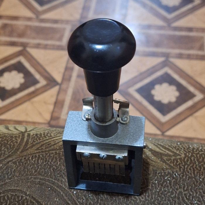 Нумератор полуавтоматический