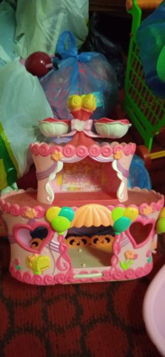 Кухня  переносная игрушки