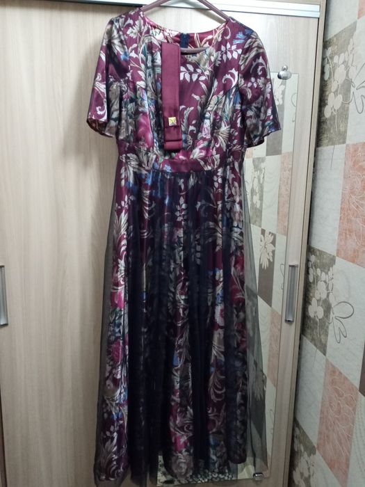 Продам жен. платья