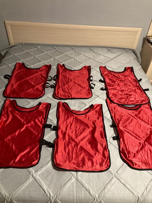 Манишка красный универсальный