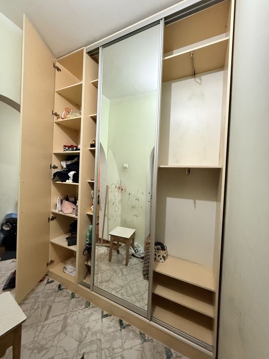 СРОЧНО продам шкаф стройный