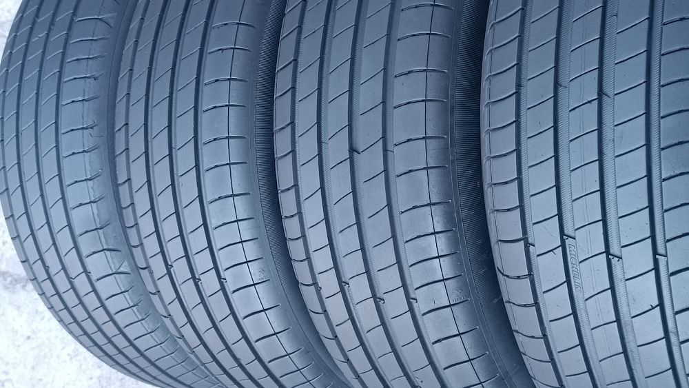 185/65/15 Michelin