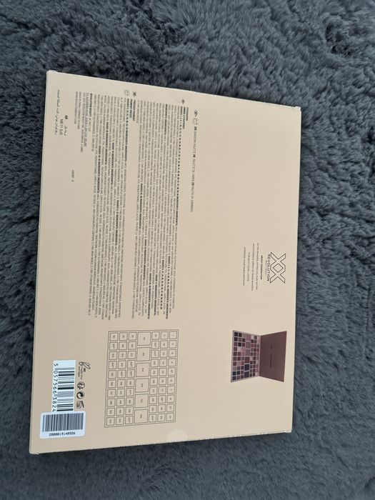 Палитра Revolution