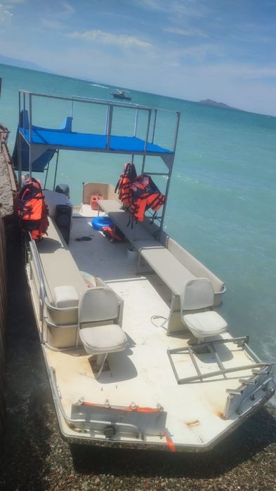 Продам срочно катер, прогулочный катер