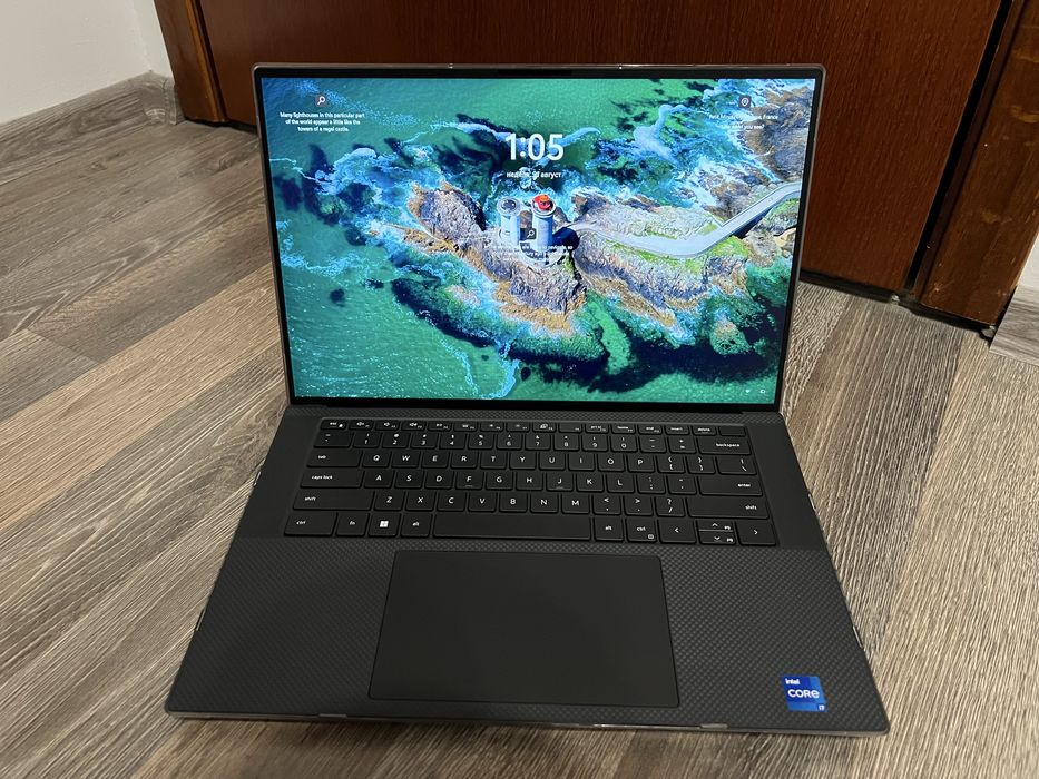 Dell XPS 15 9520 / i7-12700H / 16GB RAM/ 1 TB SSD