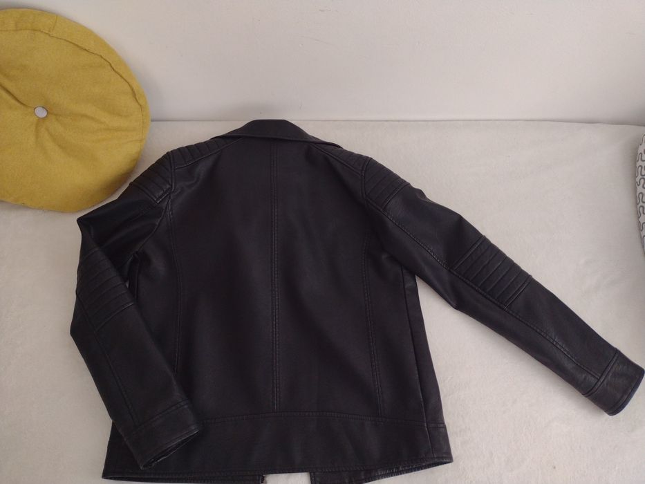 Geaca de piele ecologica mărimea 176