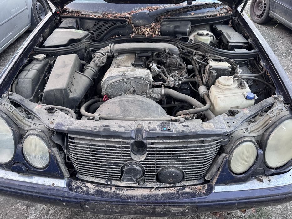 Мерцедес е200 136кс 1999г На Части