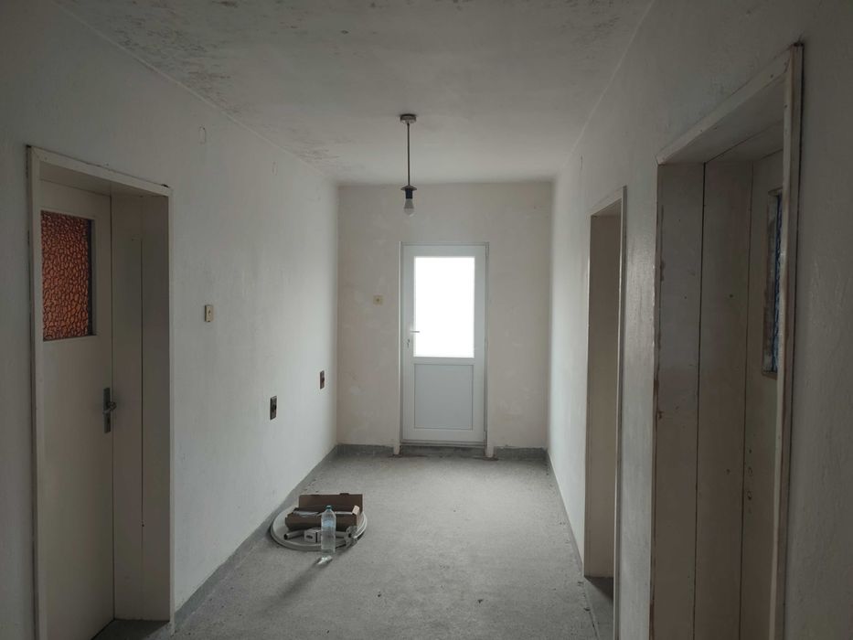 Продава се Къща в Търговище, Вилна зона - 200 кв.м за 686 €/кв.м - Снимка #13