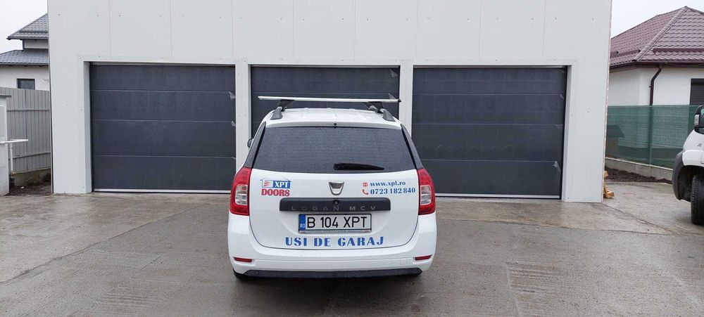 Ușă secțională de garaj ANTRACIT plan mat - izolat