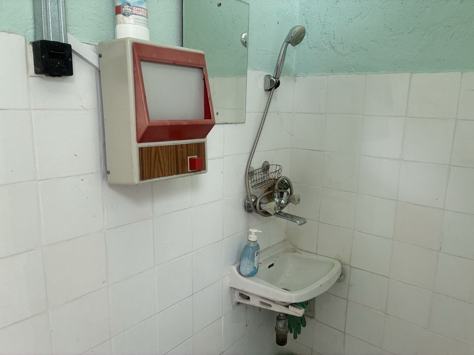 Дава се под наем Промишлена сграда в с. Велковци, Област Габрово - 200 кв.м за 2.55 € - Снимка #5