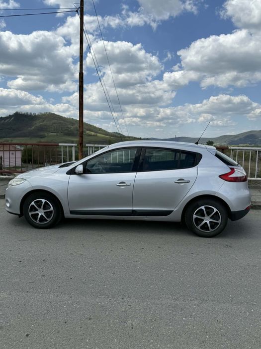 Vand Renault Megane 3 Hatchback 1.6 Benzina