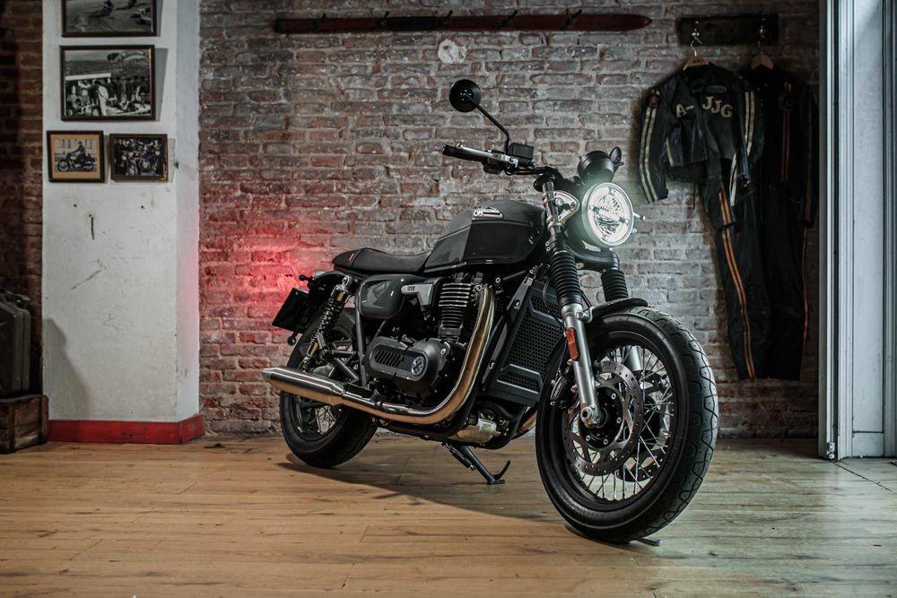 ТОП ОФЕРТА Мотоциклет Мотор Brixton CROMWELL 1200 ABS GREY 0км.NEW