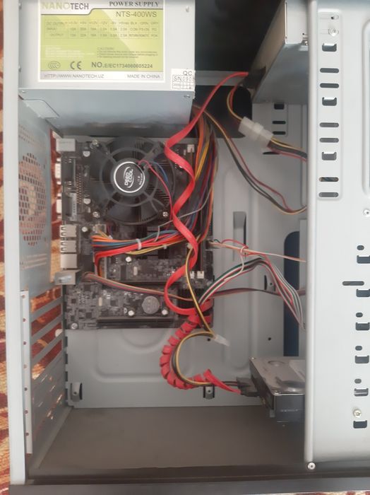 Komp sotiladi 500ming som