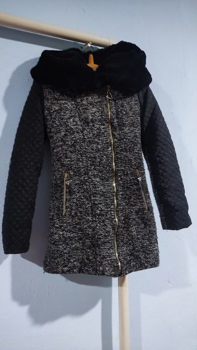 Palto sotiladi 46-48 razmerlaga togri keladi