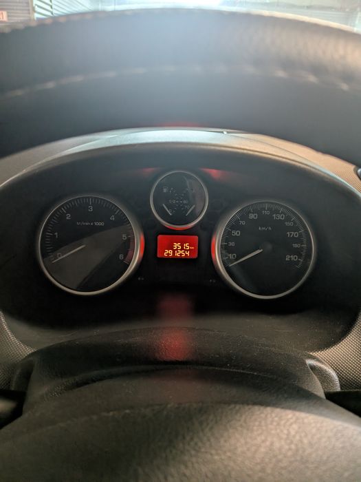 Peugeot 206+ aer conditionat ,geamuri electrice fata