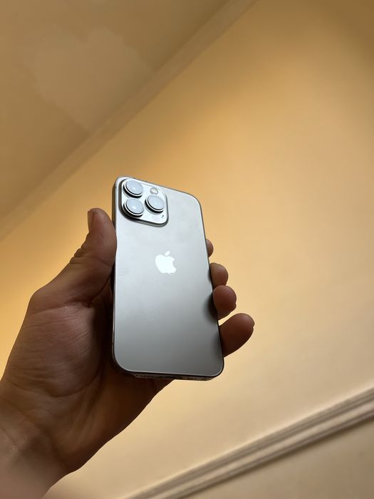 iPhone 13 pro ideal holatda