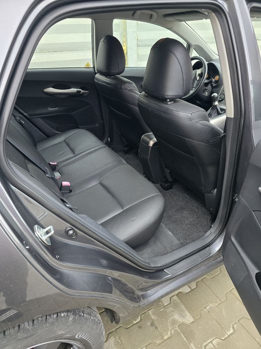 Toyota auris .1.6 full istoric in toyota