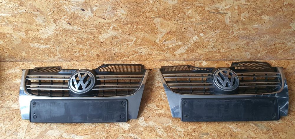 Grilă centrală Golf 5 cu siglă Volkswagen 1K5853651  originală