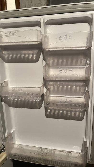 Холодильник продаю