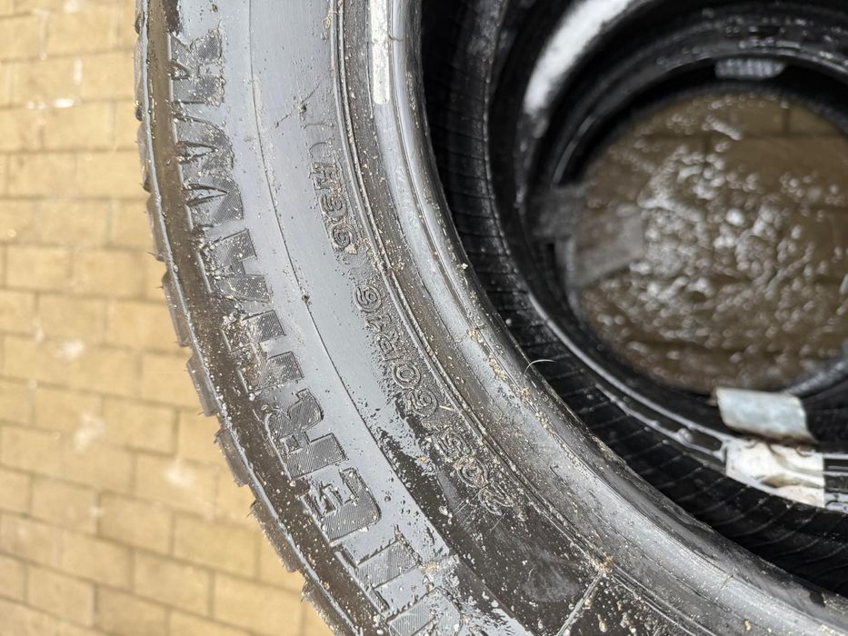 Anvelope 205 60 16 firestone iarna