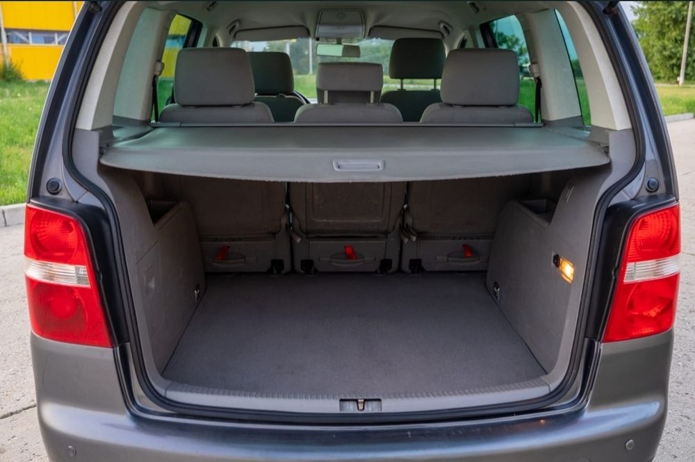 Volkswagen Touran 1.9 TDI Highline, motor BKC