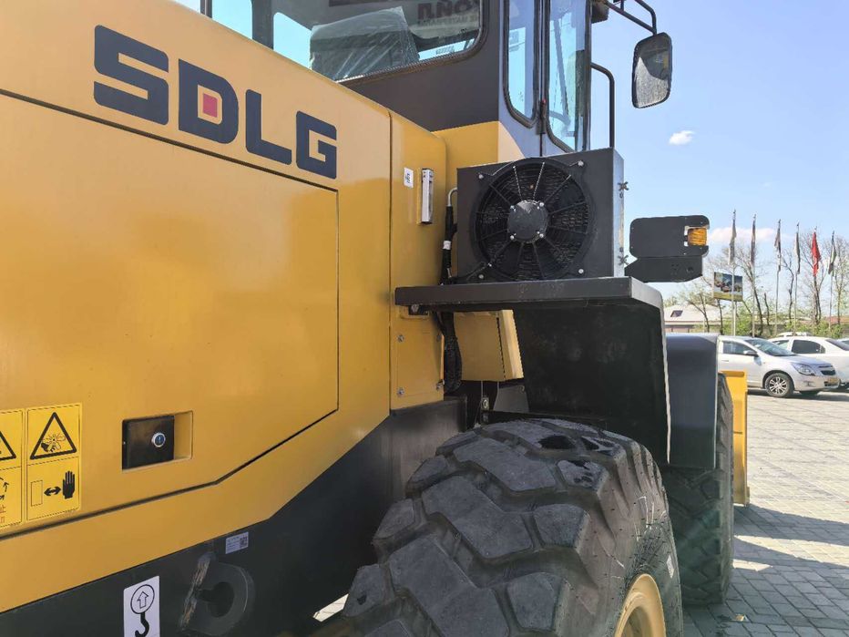 Фронтальной погрузчик SDLG 2.1 куб