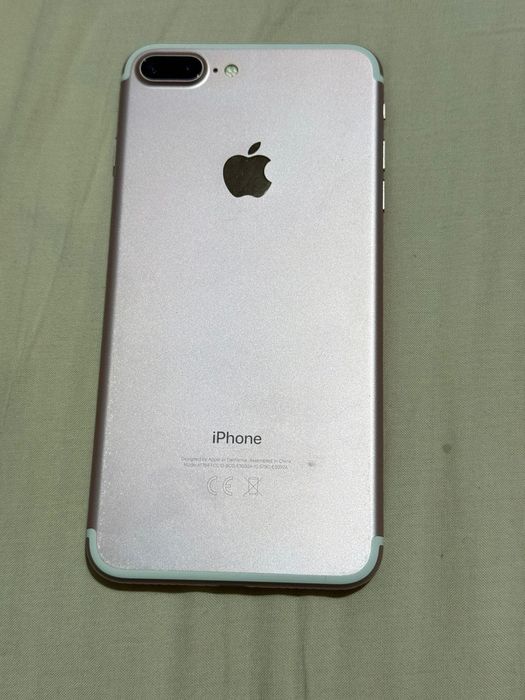 iPhone 7+ без коробки