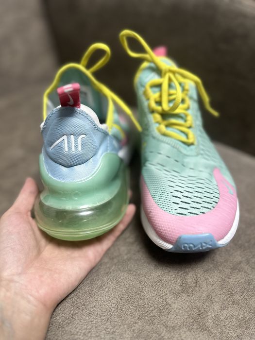 Продам кроссовки