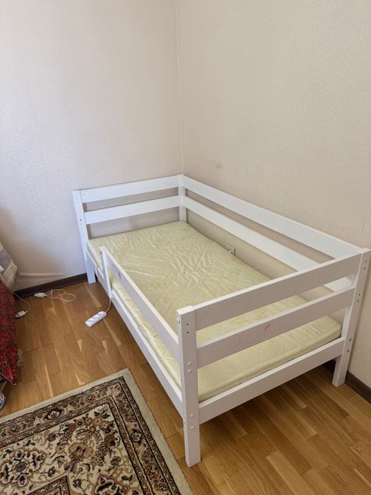Продам детскую мебель