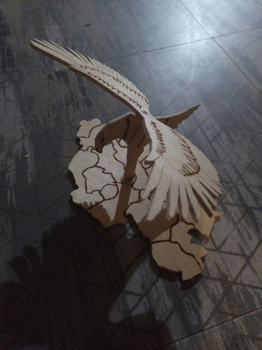 Деревянный орёл самадельный