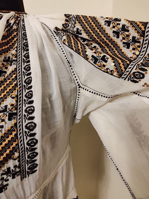 IE autentică /port popular /Camasa autentică