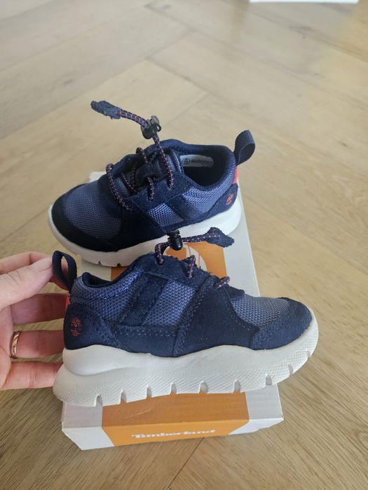 Adidași Timberland nr 22