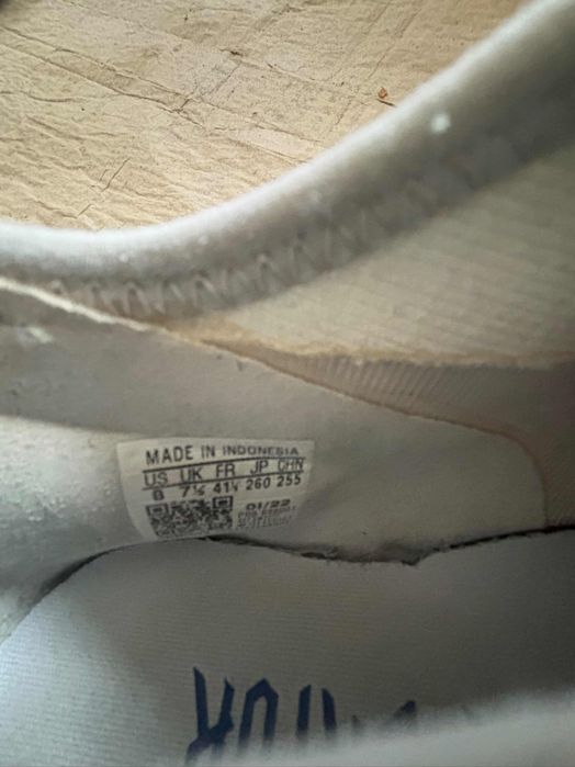 Adidas Predator butonki