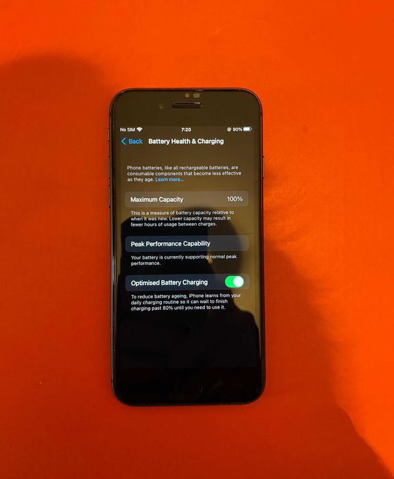 iPhone 8 256GB Space Gray 100% Живот на Батерията