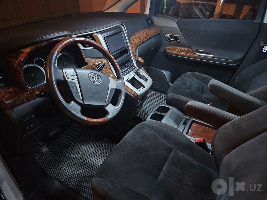 Состояние абсолютно новой машины Toyota Vellfire, спорт Alphard