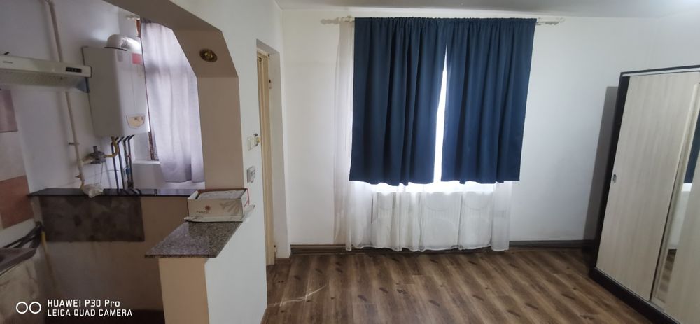 Garsoniera de vânzare în zona pod