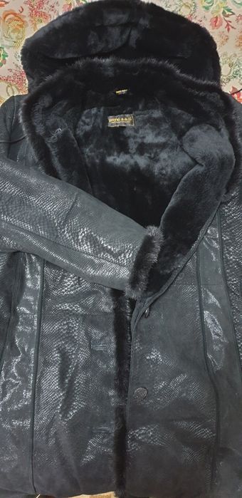 Продам дублёнку женскую