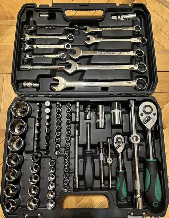 Набор инструментов [ 82 предмета)