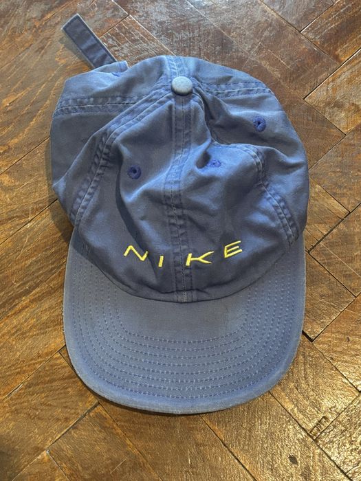 Шапки с козирка