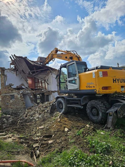 Услуги с багери, валяк, бобкат и самосвали